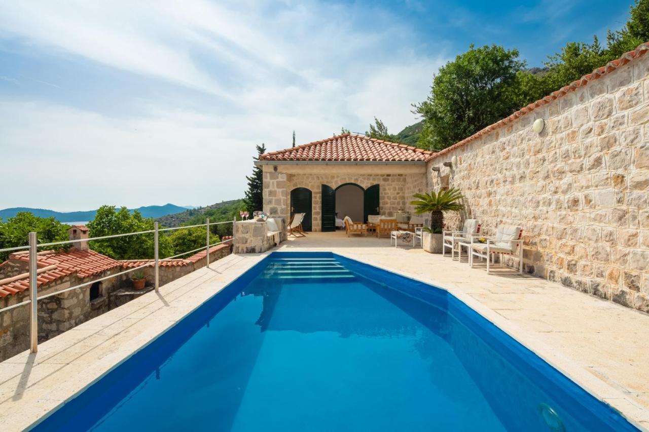 Villa Schola Brsečine 외부 사진